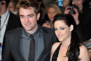 Robert Pattinson se va a vivir a casa de Kristen Stewart