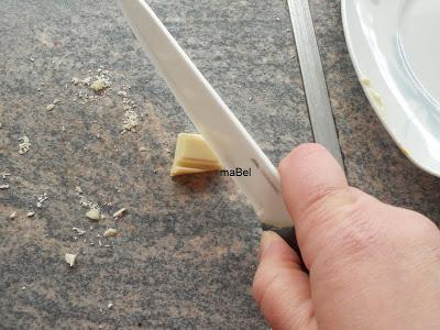 Huevo de pascua queso y ratones