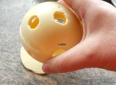 Huevo de pascua queso y ratones