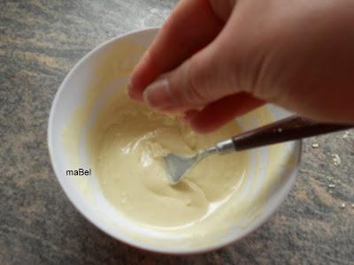 Huevo de pascua queso y ratones