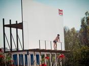 Vivir durante días valla publictaria