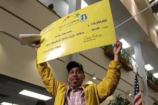 Bodeguero Dominicano gana Powerball en Nueva Jersey $338 Millones de Dolares
