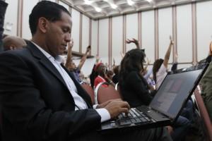 Encuentro de Intelectuales planteó defensa de la cultura y descolonización de las conciencias