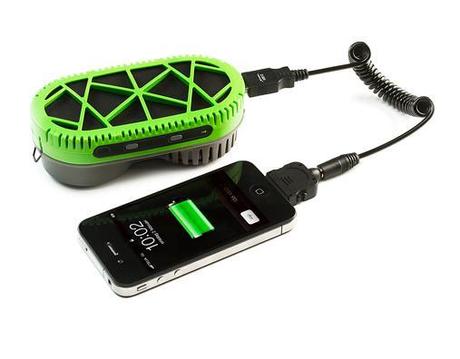Para Viajar a los confines del mundo ..Power Pukk: carga tu celular con agua