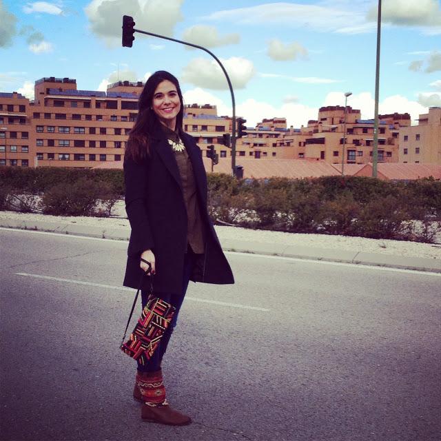 Look con un toque de color