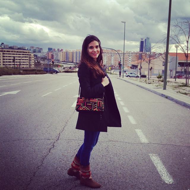 Look con un toque de color