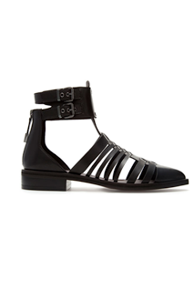 PLEASE DON´T SAY YOU LOVE ME