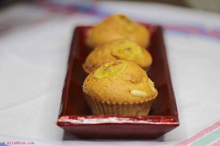 banana muffins