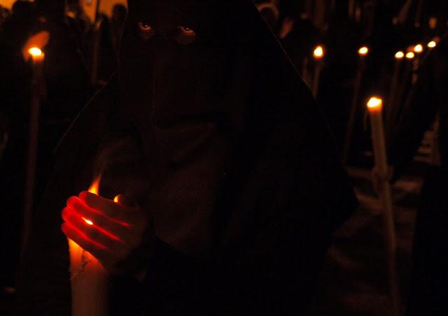 María Santísima de los Dolores, tras el Señor de las Penas.