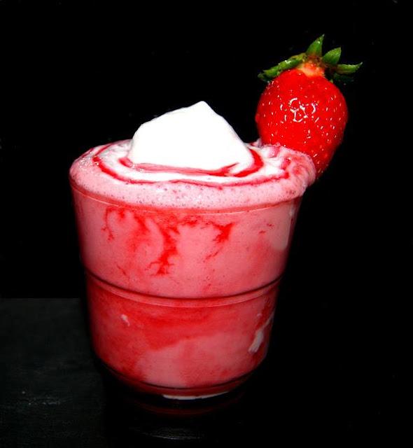 Batido de Fresas con Espuma de Leche