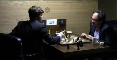 Fuenteovejuna, ¡todos a una!:  Magnus Carlsen  en el Torneo de Candidatos de Londres 2013 (X)