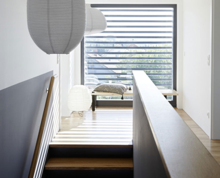 trucos para el hogar decoración sillas eames reformas con estilo modulos placas fotovoltaicas estilo y decoración estilo nórdico estilo escandinavo interiores estilo aleman escandinavo de interiores energía solar hogar diseño nórdico diseño interiores blog diseño de interiores decoración salón decoración madera roble decoración en gris y madera decoración e interiorismo decoración de interiores decoración comedor casas interiores decoración casas eficientes decoración casas eficientes casa y hogar decoración blog decoración de interiores 