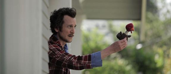 'Wrong' inclasificable (y desternillante) oda al sinsentido