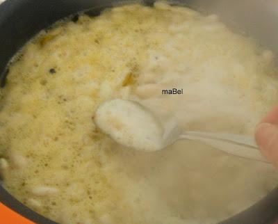 Faba de Lourenza con bacalao y aioli de azafran