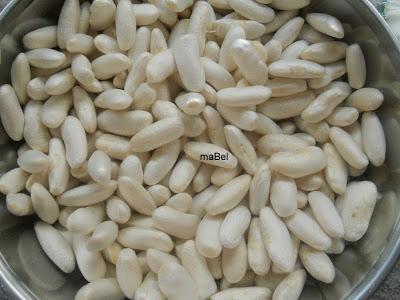 Faba de Lourenza con bacalao y aioli de azafran