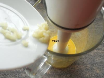 Faba de Lourenza con bacalao y aioli de azafran