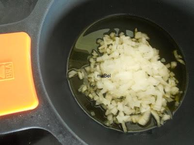 Faba de Lourenza con bacalao y aioli de azafran