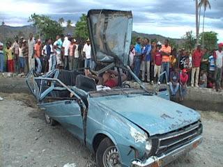 Mueren 4 personas en accidente San Juan de la Maguana.