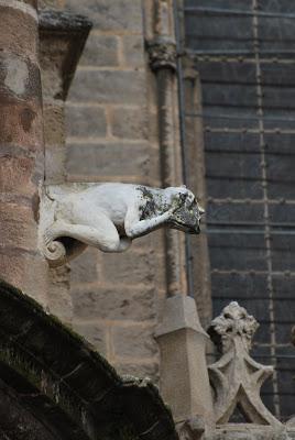 La historia permanece subsumida en las inadvertidas a veces creaciones de Arte.