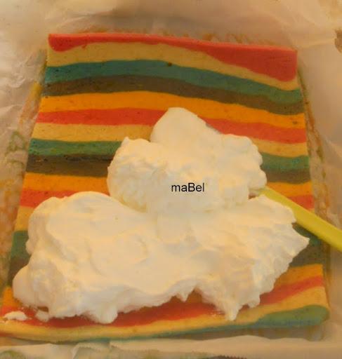 Arrollado de colores - pionono rayado - brazo gitano colorido