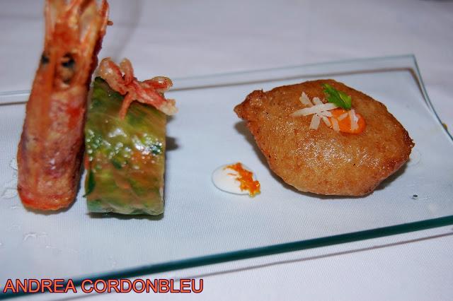 FINGER - FOOD: CROMESQUI DE CASTAÑA Y MAKI SUSHI DE LANGOSTINOS EN ENSALADA. ALTA COCINA.