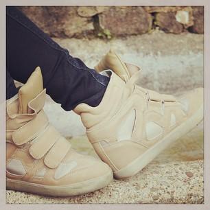 NEW INSTAGRAM: @throughmycloset