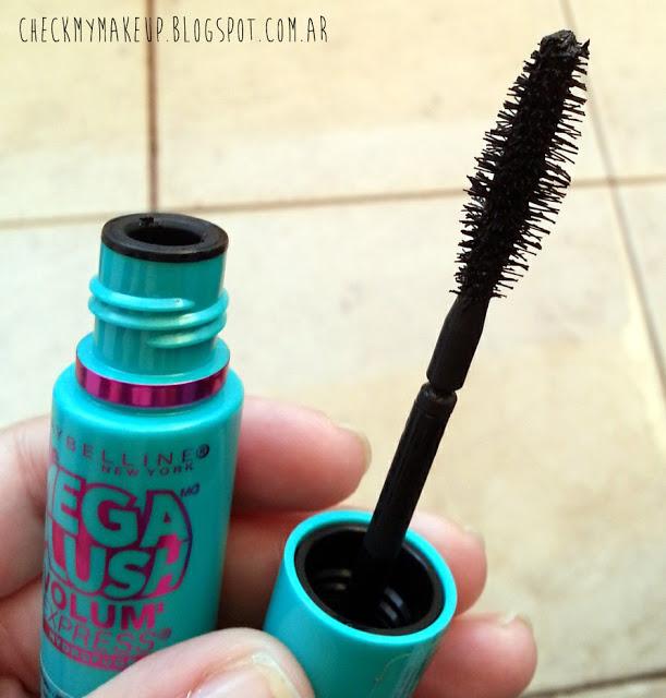 Mega Plush! de Maybelline