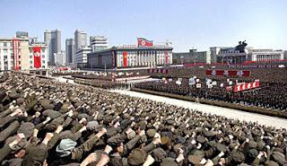 Norcorea declara estado de guerra a Surcorea.