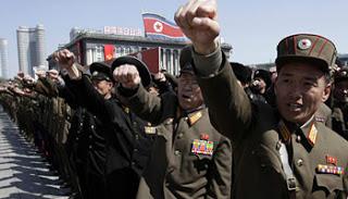 COREA DEL NORTE ALISTA COHETES PARA POSIBLE ATAQUE A BASES DE EE.UU