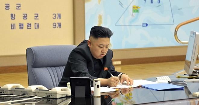 Viralizan imagen de Kim Jong-un utilizando un iMac