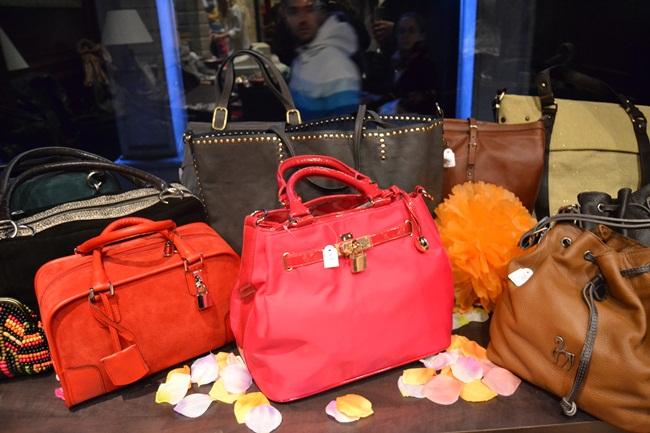 SHOWROOM PRIMAVERAL MINE BAG'S