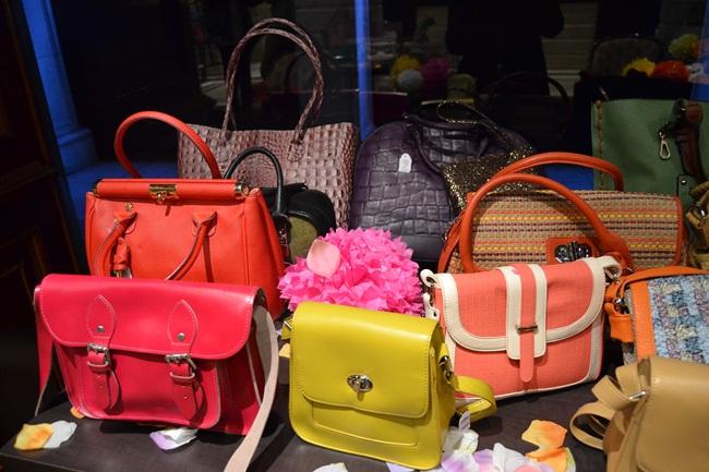 SHOWROOM PRIMAVERAL MINE BAG'S