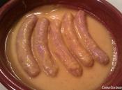 ¿Cómo cocinar salchichas frescas vino?