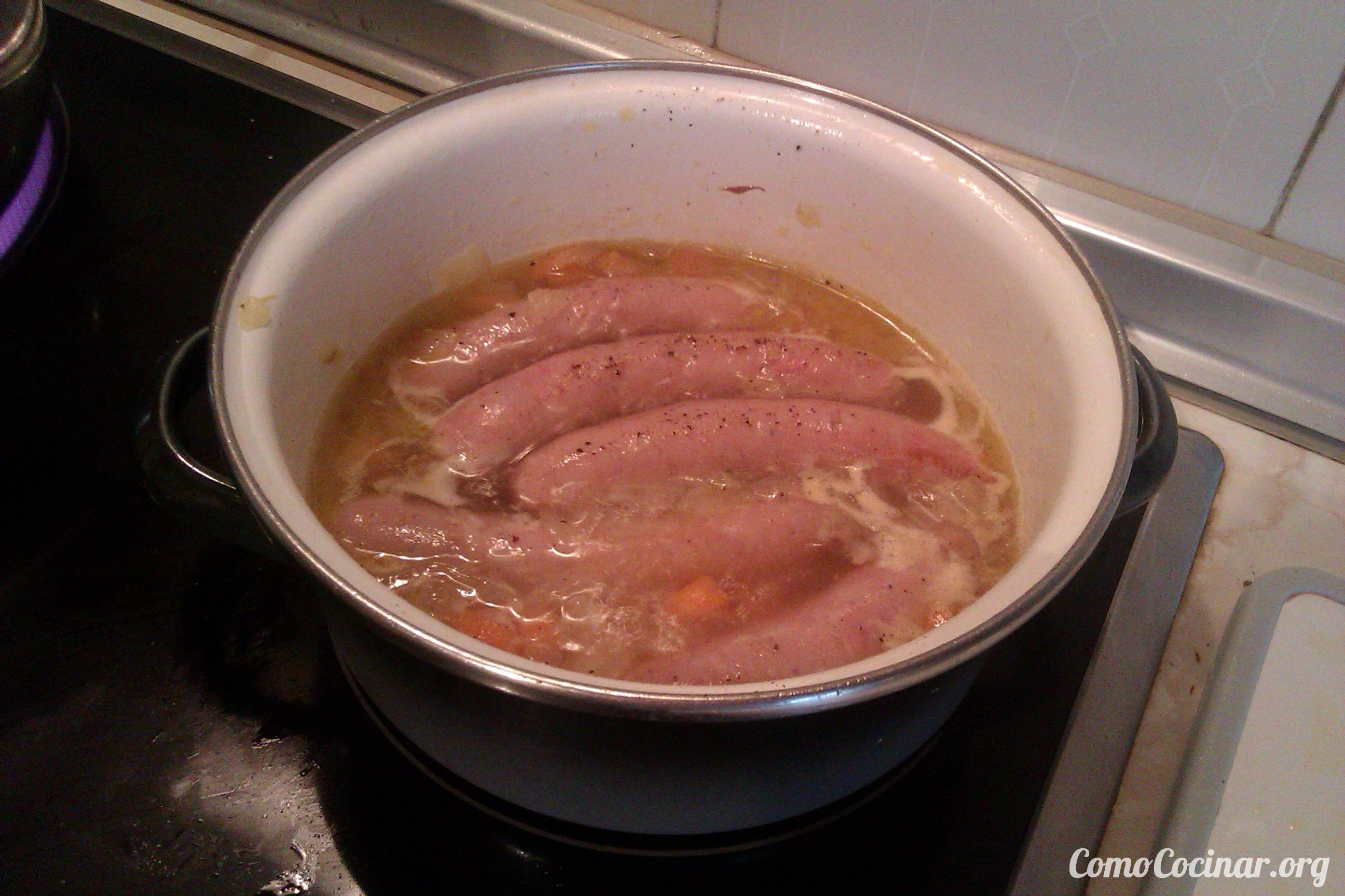 Paso a paso salchichas al vino