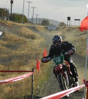 PUNTARENENSES GONZALO ESCÁRATE Y PABLO PAREDES FUERON PROTAGONISTAS EN LA PRIMERA ETAPA DE LA VUELTA A LA TIERRA DEL FUEGO 2013