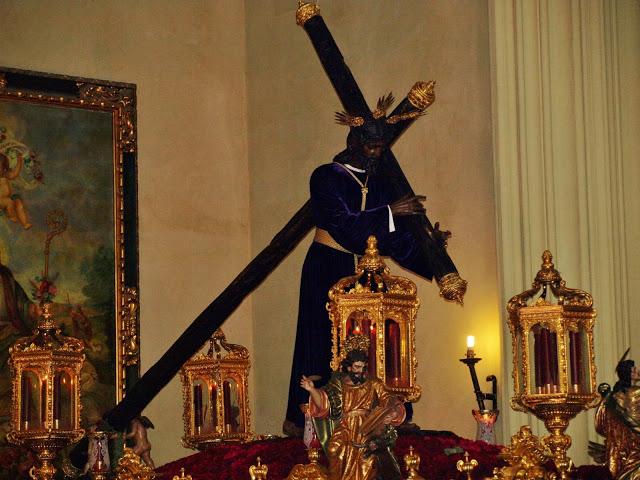 El Señor de la Salud, en su templo.