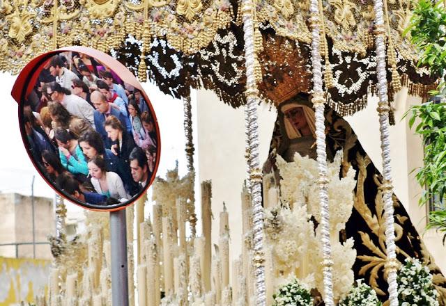 El traslado de la Virgen de las Angustias.