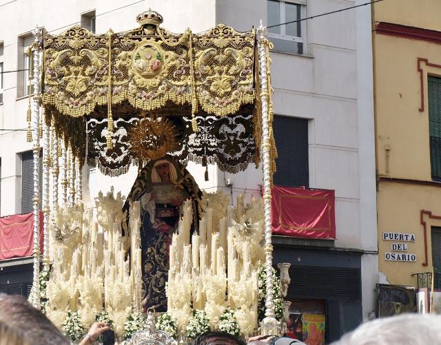 El traslado de la Virgen de las Angustias.