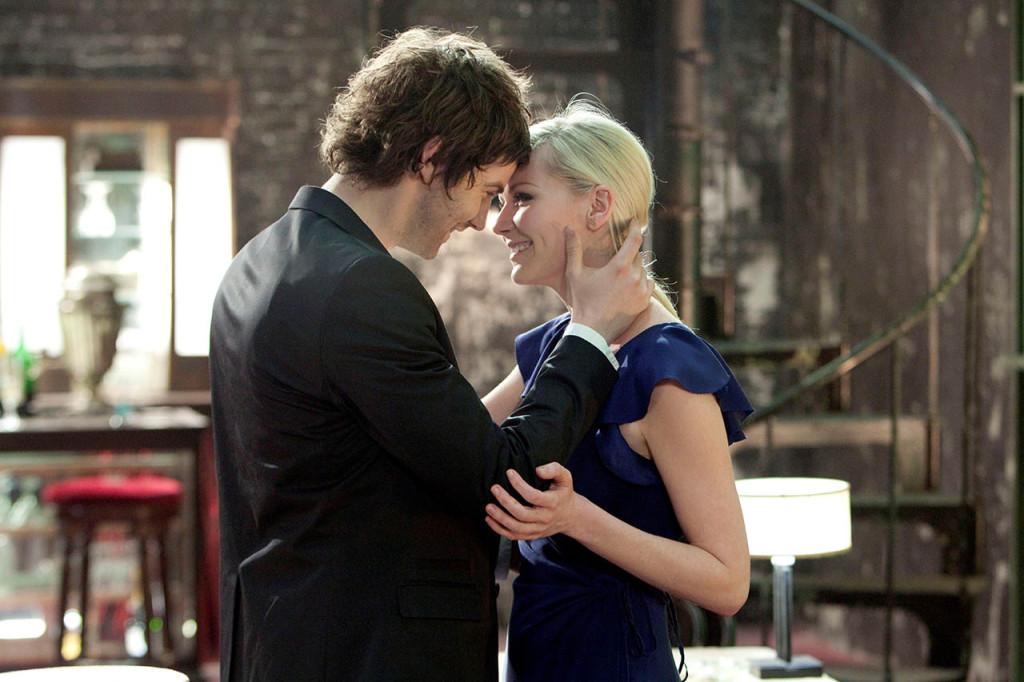 foto-kirsten-dunst-y-jim-sturgess-en-un-amor-entre-dos-mundos-2-973