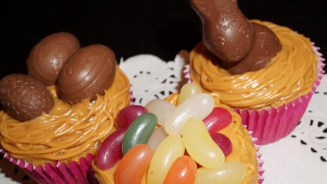 Cupcakes para tres  (de pera y Dulce de Leche)