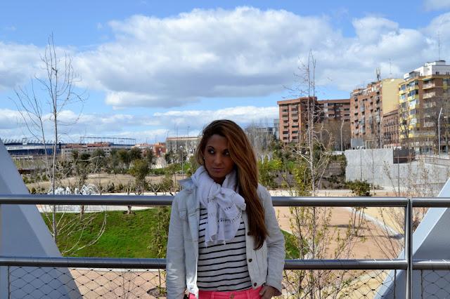 NEON PINKBuenos días!!! Que tal habéis pasado la Semana S...