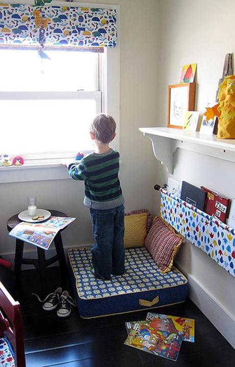 FLOTANDO EN LA NOVENA NUBE. RINCÓN DE LECTURA FLOTANDO EN LA NOVENA NUBE. RINCÓN DE LECTURA