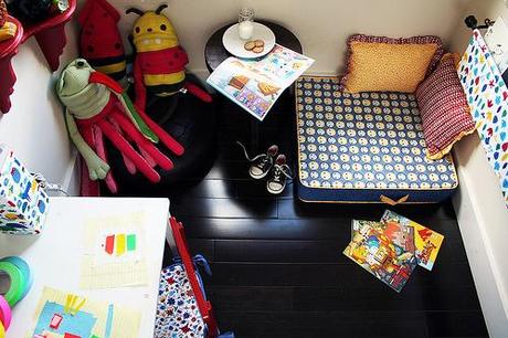 FLOTANDO EN LA NOVENA NUBE. RINCÓN DE LECTURA FLOTANDO EN LA NOVENA NUBE. RINCÓN DE LECTURA