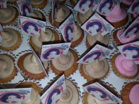 CUPCAKES CON tú FOTO COMESTIBLE