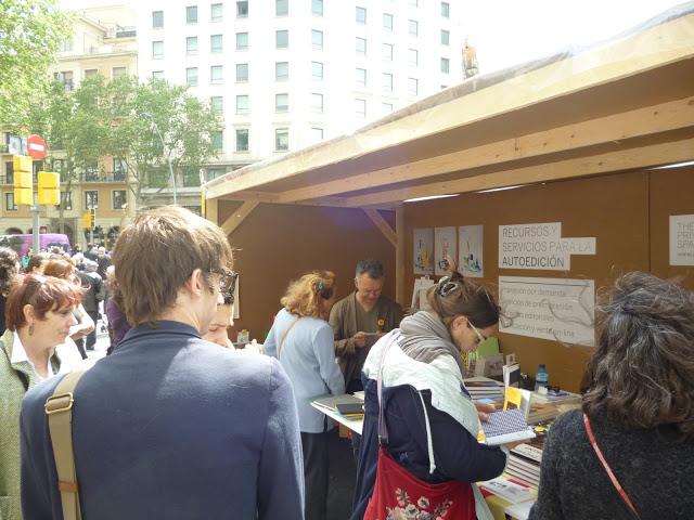 BARCELONA...HOY,LA FOTOGRAFÍA ESTÁ DE LUTO...FALLECE PACO ELVIRA,YA NO VEREMOS MÁS FOTOS DESDE SU VENTANA... FABULOSO FOTÓGRAFO...DESCANSE EN PAZ...1-04-2013...