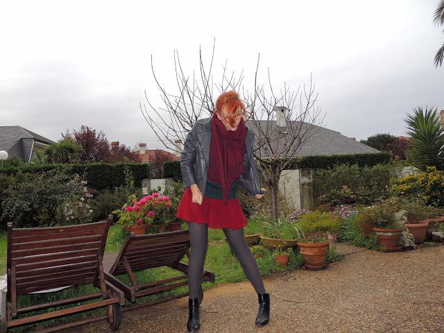 Burgundy is ♦ Outfit