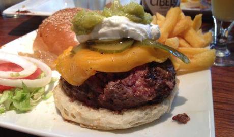 IMG_0180 EN BUSCA DE LA HAMBUERGUESA ´PERDIDA ...Mad Café, hamburguesas gourmet en el Madrid más castizo