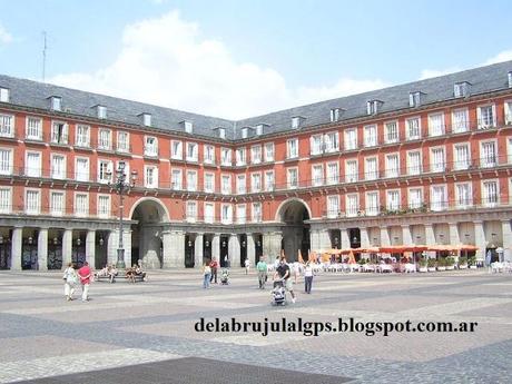 EN BUSCA DE LA HAMBUERGUESA ´PERDIDA ...Mad Café, hamburguesas gourmet en el Madrid más castizo EN BUSCA DE LA HAMBUERGUESA ´PERDIDA ...Mad Café, hamburguesas gourmet en el Madrid más castizo