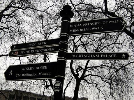 Exploring London Exploring London