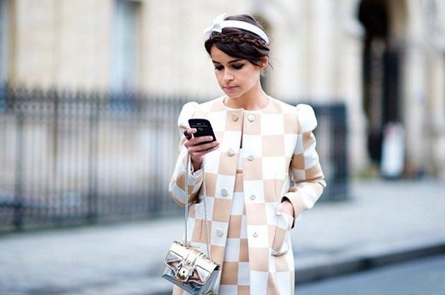 Miroslava-Duma-JeanPaulGaultier-Spring-2013-Louis-Vuitton-chekerboard-print_thumb[2]